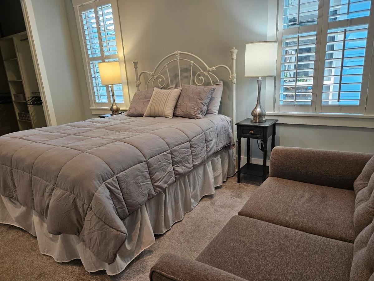 Low Country Cottage In Beautiful Habersham Бюфорт Екстериор снимка