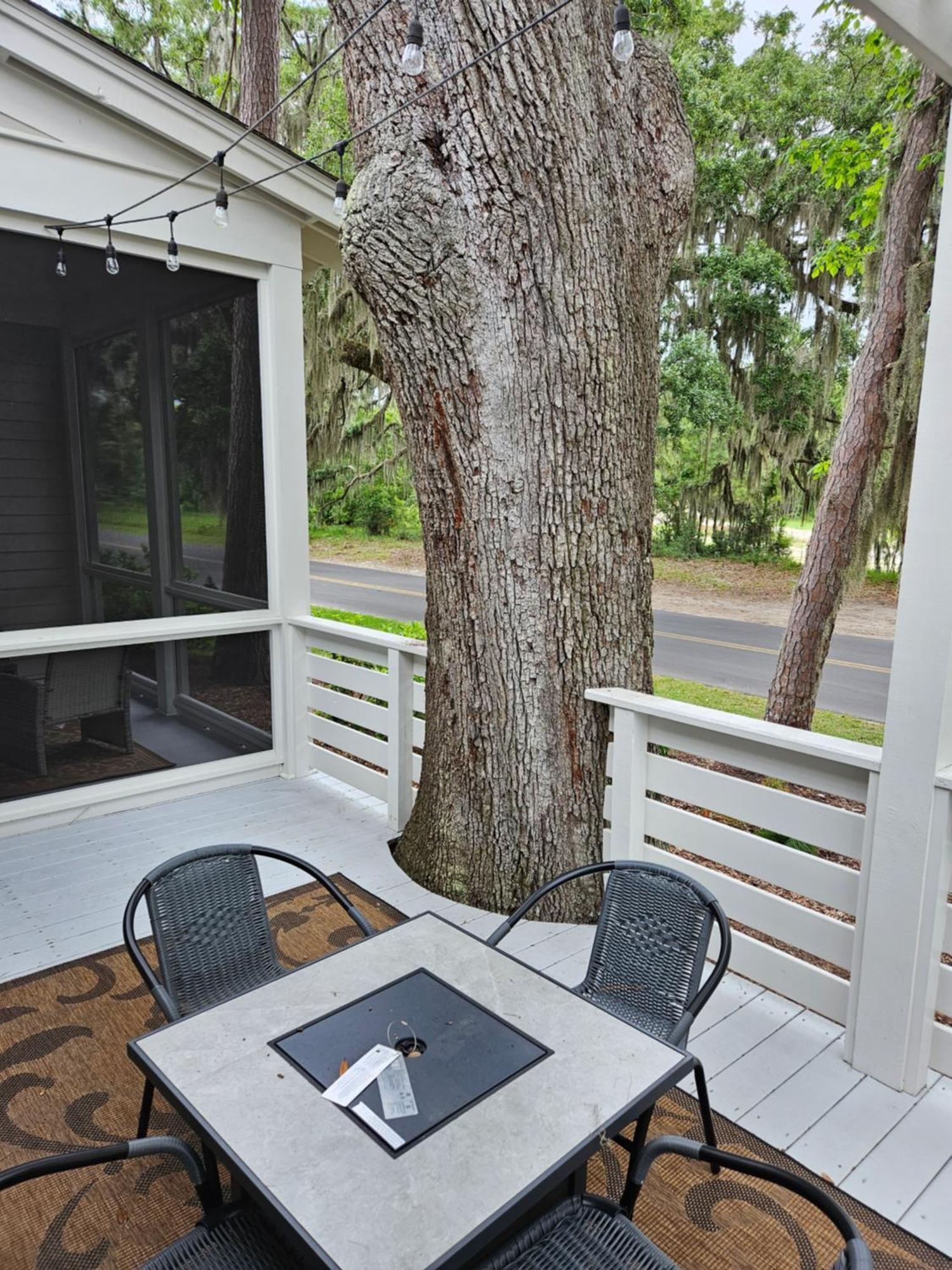 Low Country Cottage In Beautiful Habersham Бюфорт Екстериор снимка
