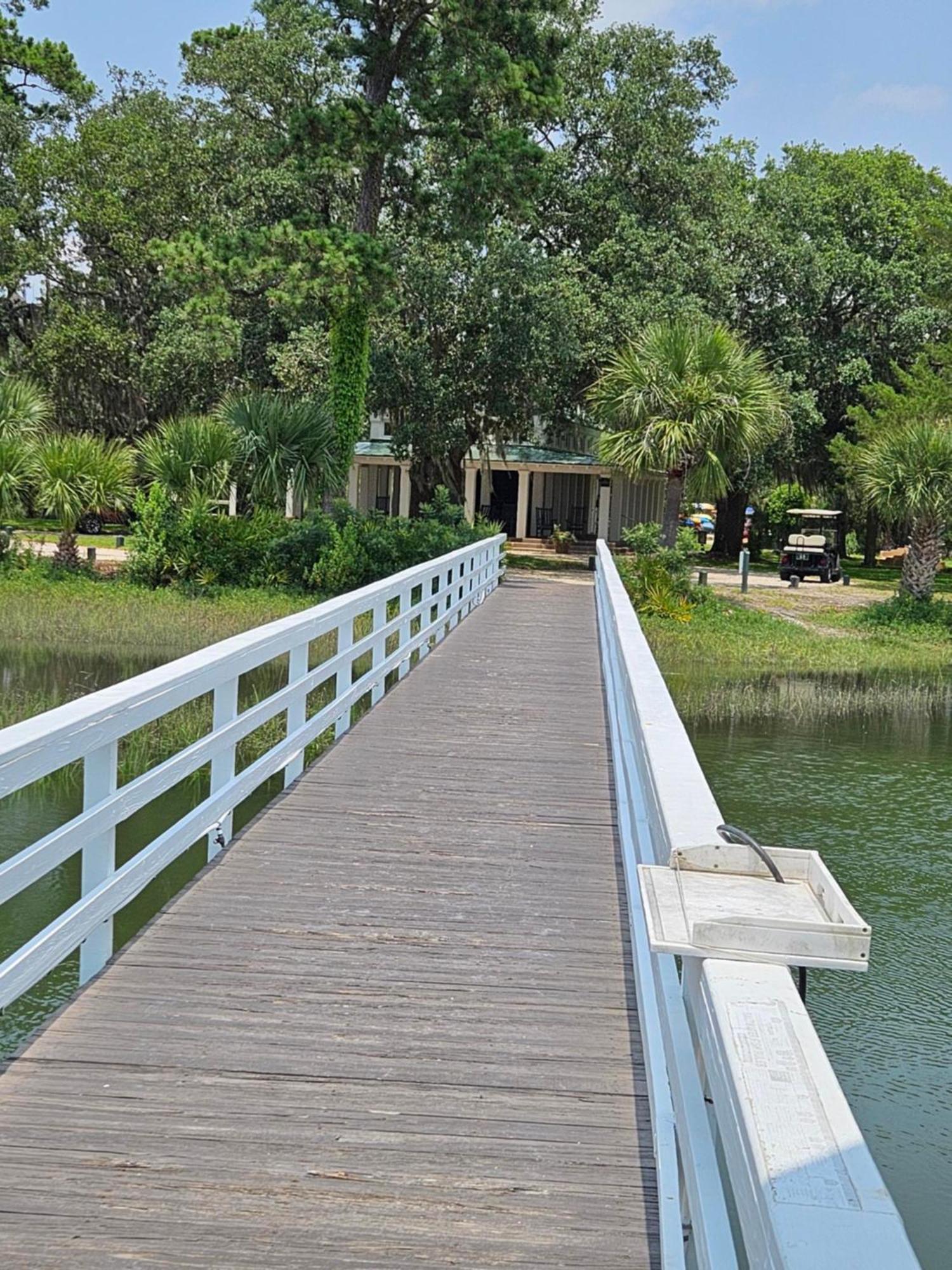 Low Country Cottage In Beautiful Habersham Бюфорт Екстериор снимка