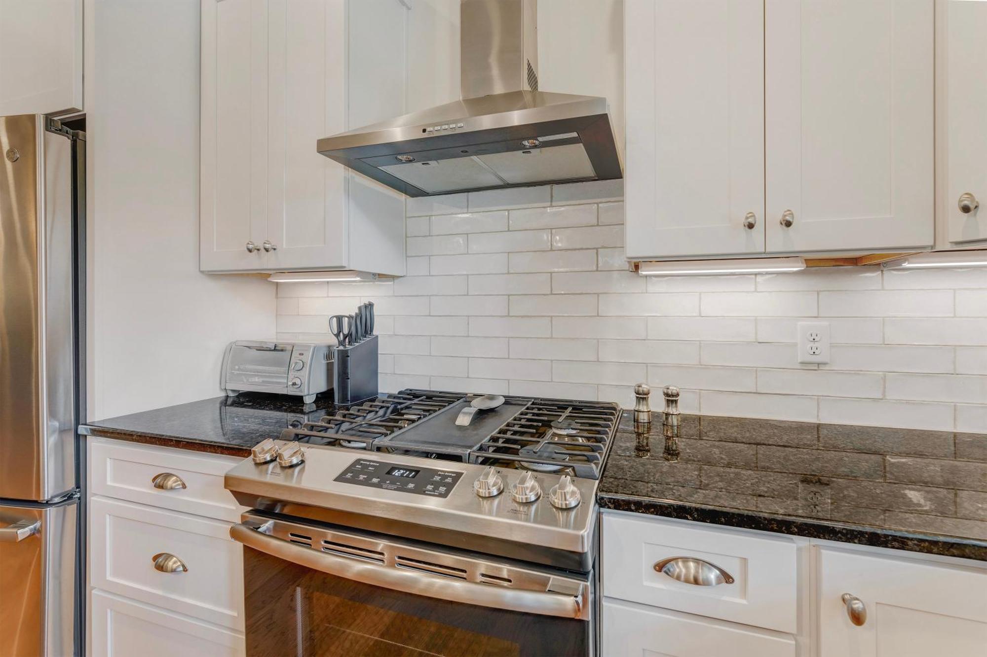 Low Country Cottage In Beautiful Habersham Бюфорт Екстериор снимка